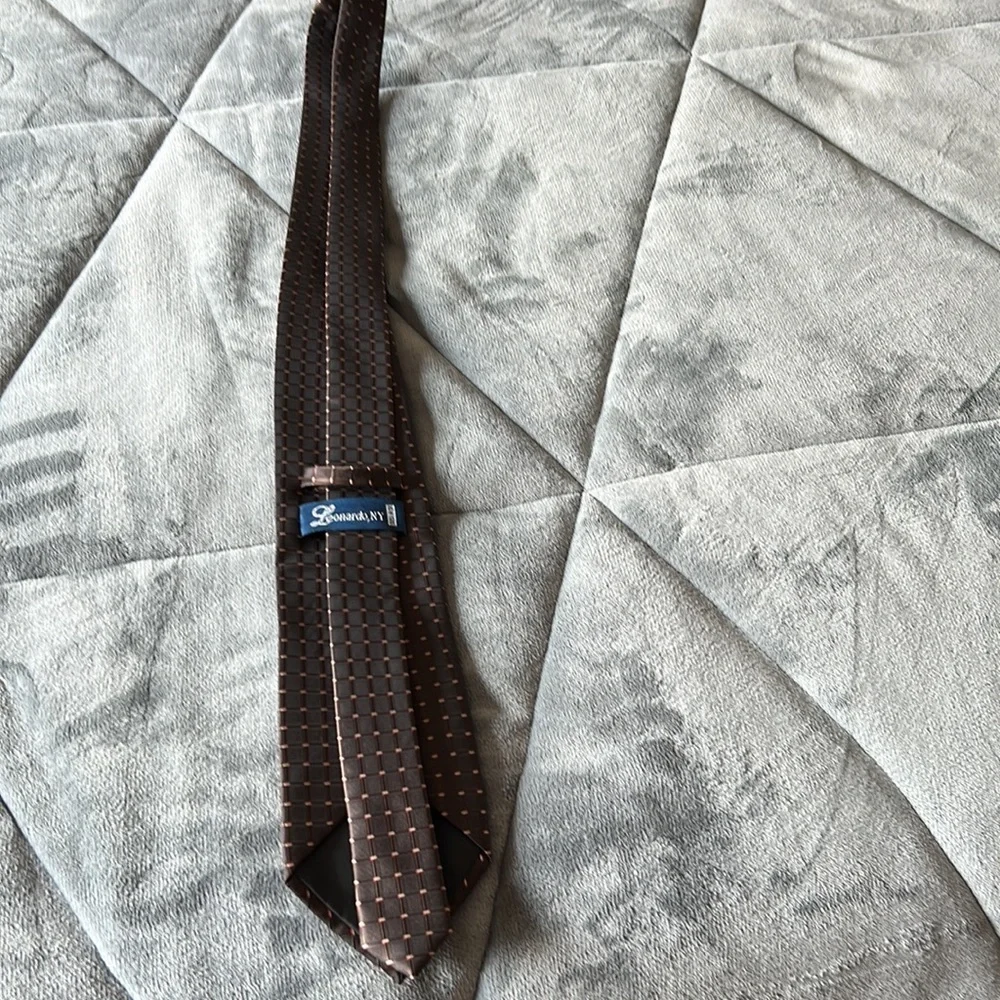 Designer Ties Set of 3! - Picture 10 of 11
